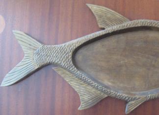 Wood crafts Carve a fish out of wood with your own hands