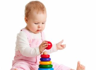 The seventh month of life - educational games for the baby